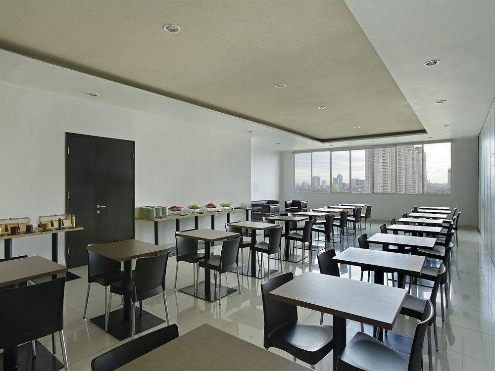 Ibis Styles Jakarta Mangga Dua Square Extérieur photo